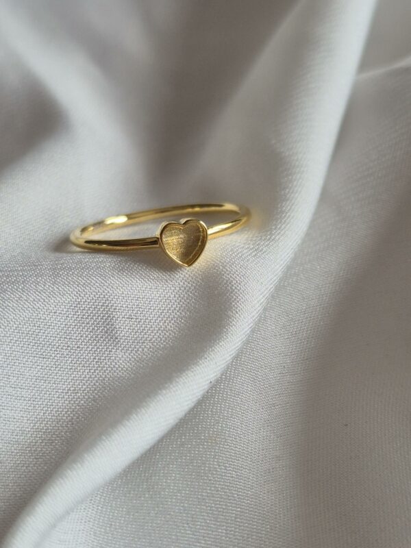 Ring met subtiel hart